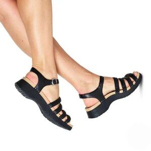 Dansko Roxie Nappa Black Sandal Strappy Buckle Leather EU 41 US 10.5-11 NEW